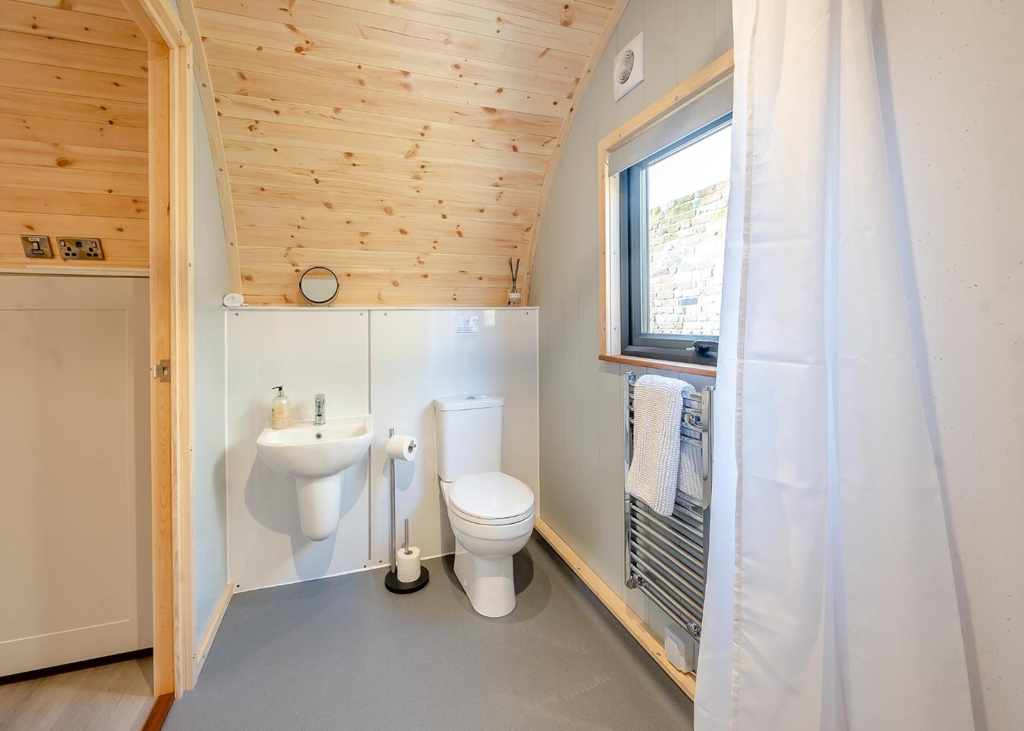 Hill Farm Retreat Hotel Wangford Quarto foto