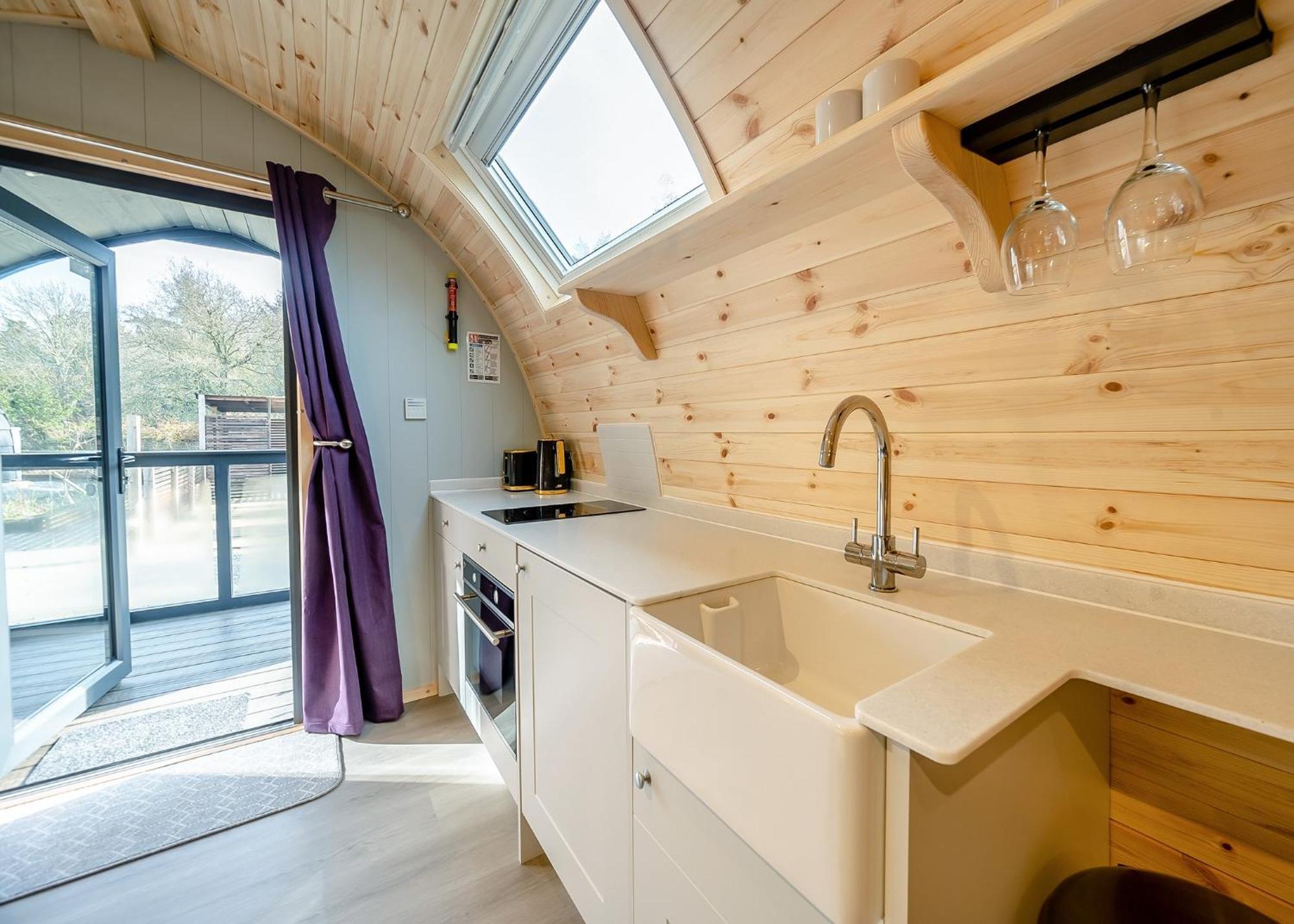 Hill Farm Retreat Hotel Wangford Quarto foto